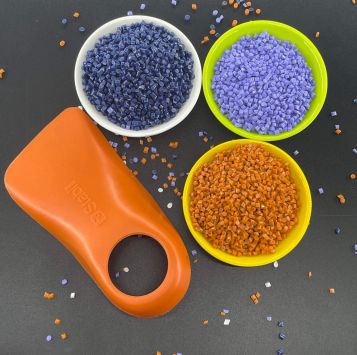 TPU Footwear Raw Material 55A-74D Hardness Match Color Customized