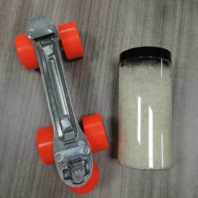 Hydrolysis-resistant and high/low temperature resistant TPU raw materials are used in casters.