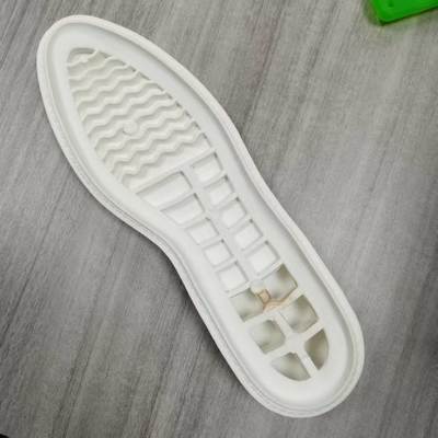 80-85A Hardness TPU Raw Material  Shoe Soles Original Color And Change Color Rebound Wear Resistance